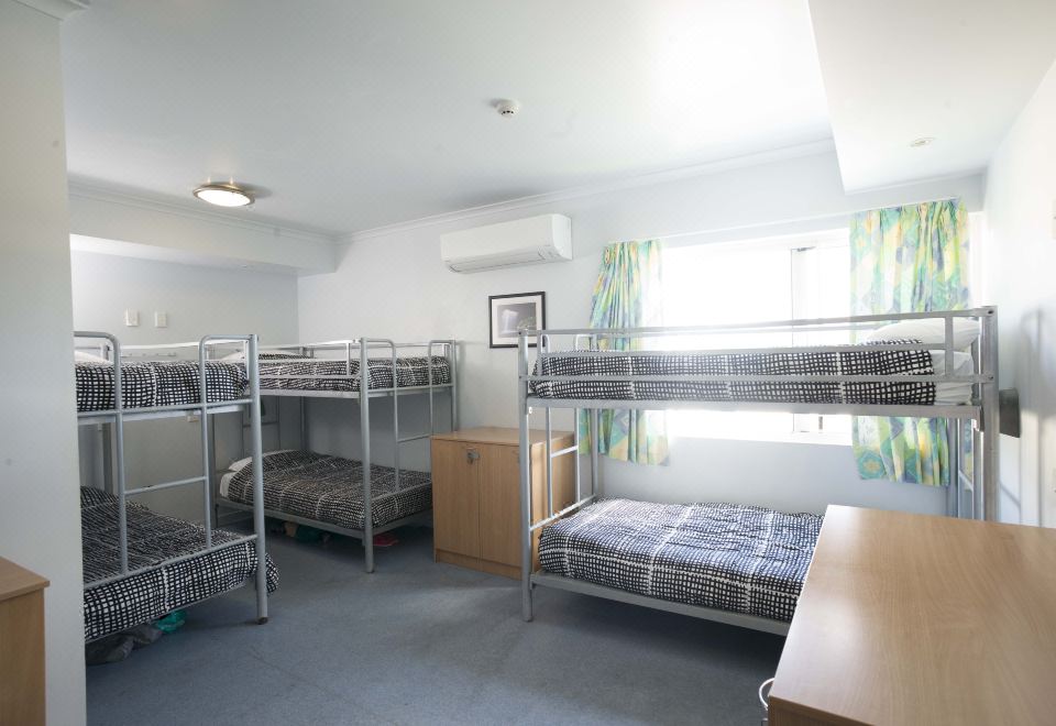 Cairns Central YHA Hostel Over view