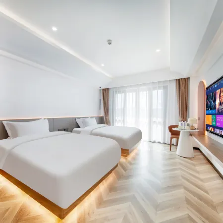 Yueyun Shanghe Hotel (Bohai Tea King Night Market)