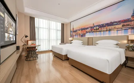 Weina International Hotel (Lanzhou Anning Zhonghai Plaza) Отели рядом с достопримечательностью «Zhixing College of Northwest Normal University»