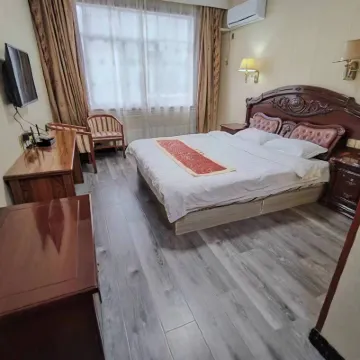 Chugu Hotel Hotel berhampiran Pala Manor