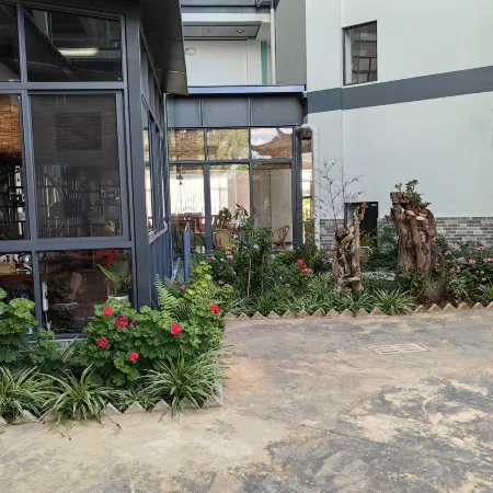 Shiping Qinghe Yuan Homestay