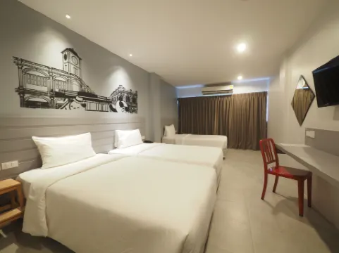 Recenta Style Phuket Town