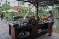 Villa Oasis - breakfast