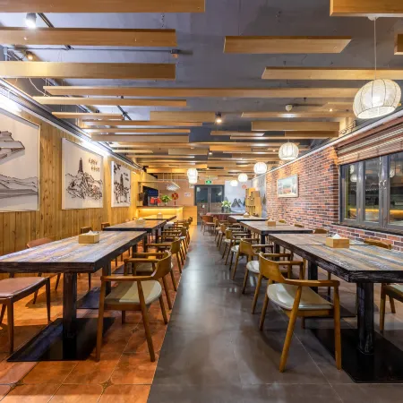 Maker Hotel