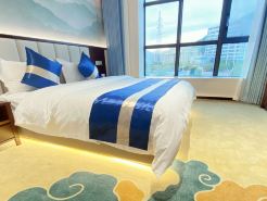 Langzhong  Haotai  Holiday  Hotel