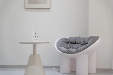 Island·Designer Hotel（Sanya High-speed Railway Station）
