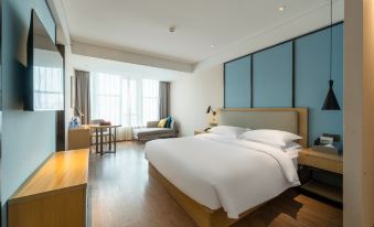 Echarm Hotel (Zhangzhou Jiaomei CRH Station Renhe West Road)