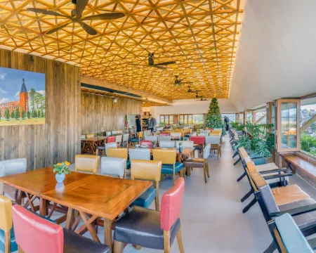 ブリック・ハウス・ダラット・ホテル ダラットのホテル