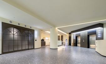 Victor Cloud Enjoy Hotel (Wuhan Hankou Financial Center Wansongyuan Branch)