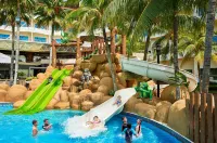Swiss-Grand Beach Resort Kuantan - Beach