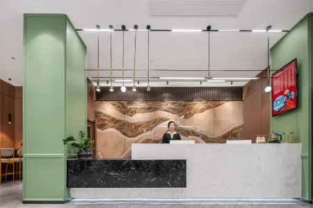 Kaweida Hotel (Wuchuan Aoyuan Plaza No.3 Middle School) Отели в г. Учуань