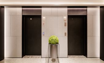 JI Hotel (Zhengzhou Municipal Government Greentown Plaza)