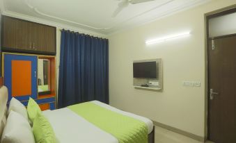 Hotel Mayank Plaza-Near IGI Airport Terminal-3