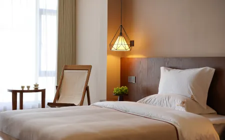 Shunyue Tingting - Sunshine Rizhao Yulong Snow Mountain View Hotel (Shuhe Ancient City Branch)