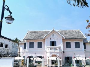 MONSANE VILLA