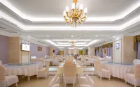 Vienna Hotel (Xuzhou Suning Square Deji Square Branch) - con vista montagne