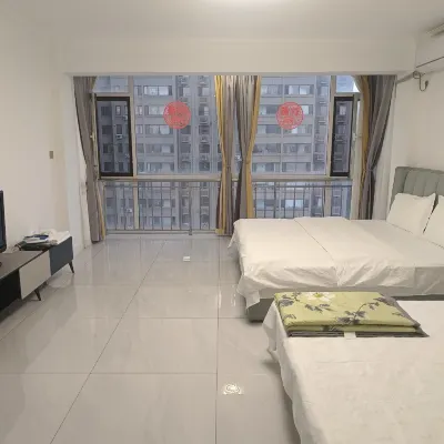 Qijian Homestay (Dalian North Station) Отели рядом с достопримечательностью «Железнодорожный вокзал Далянь-Северный»