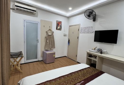 야시장 근처 Win Hotel