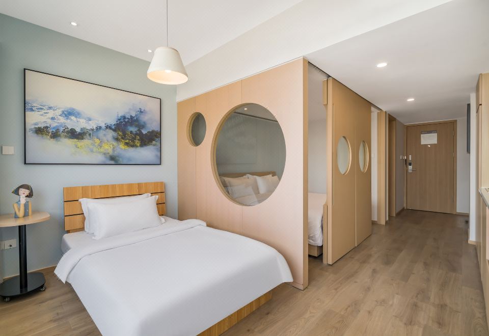 4. 로야드 호텔 (..