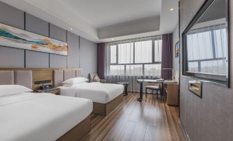 Grand Hyatt Aral Man Hotel