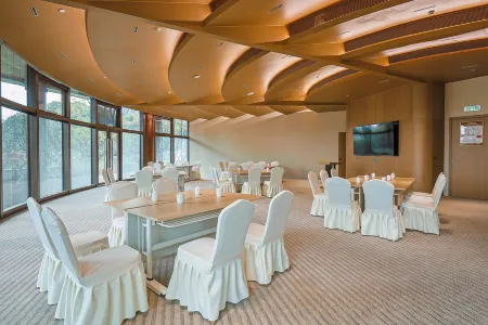 CHENGDU PARK CITY Отели рядом с достопримечательностью «Xilai Ancient Town»