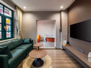 World Guanyunli Hotel (Qingdao Zhanqiao Zhongshan Road Branch)