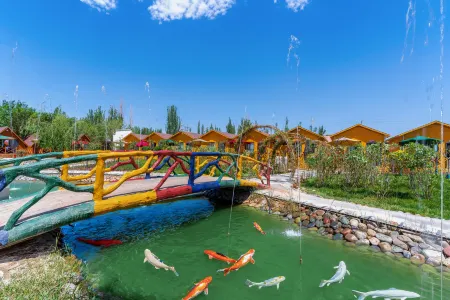 Hump  Lodge Отели в г. Шуфу