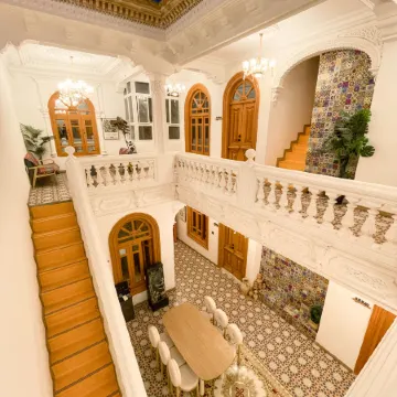 Happiness Travel Homestay