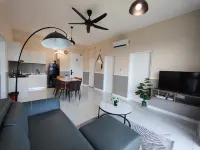 Cubic Botanical Suites by HomeBrickz Hotels near Gasing Hill