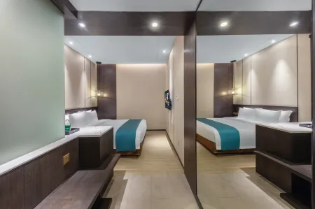 H' Life Hotel (Shenzhen Nanshan Metro Station)