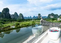 Bi Long ge Mirror of the Sky Hotel