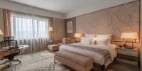 Grand Pacific Hotel - Deluxe Business King Room