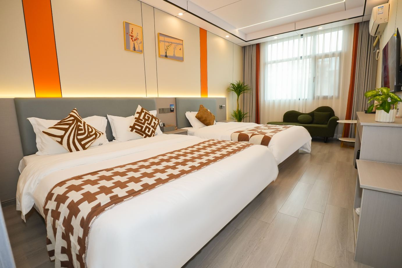 Cloud Small Stack Homestay