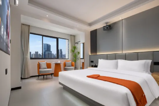 Changsha Yimu House (May Day Plaza IFS National Gold Center Store) Hotels near Wuyi Square