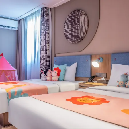 Homeinn.neo ( Kaiyuan Mall ,nearBaoji Railway Station)