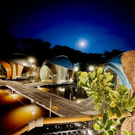 Turtle Bay Eco Luxe Hua Hin Отели рядом с достопримечательностью «Пляж Сай Ной»
