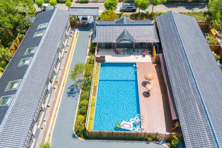 Floral Lux Hotel·Shanghai Bowu NAMIYA Private Tang Courtyard hotel