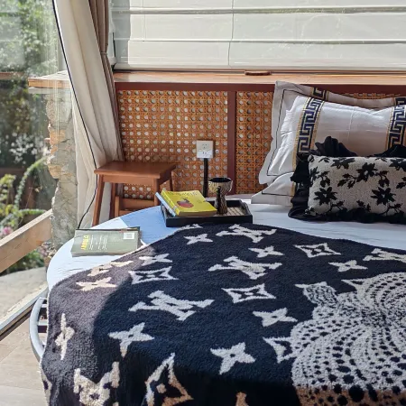 Qiangu Wooden House B&B (Fenglin Buyi Scenic Area)