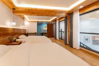 Yujian Yuanshan Villa Wild Garden Hot Springs Homestay (Hailuogou Glacier Forest Park)
