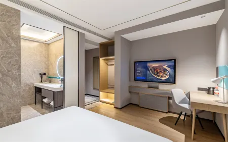 Country Inn & Suites by Radisson Hotel (Nanjing Jiulonghu Subway Station Enterprise Headquarters Park)