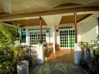 Super diving and tinas reef divers