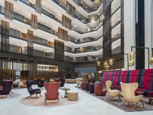 Sheraton Grand Tbilisi Metechi Palace