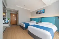 Qiyue Xincheng Hotel (Jiujiang Railway Station Changhong Avenue)