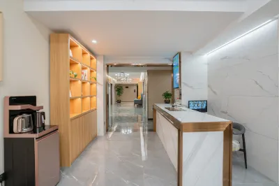 UltraPlus Business Hotel (Kunming High Speed Rail South Station Branch) Hotel in zona Kunming University of Science and Technology Student Apartment Walking Street