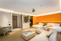 Junfu XiaoYinPuShe Hotel