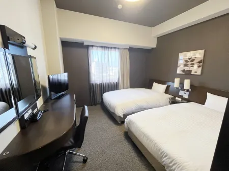 Hotel Route-Inn Fukui Ekimae Отели рядом с достопримечательностью «Замок Фукуи»