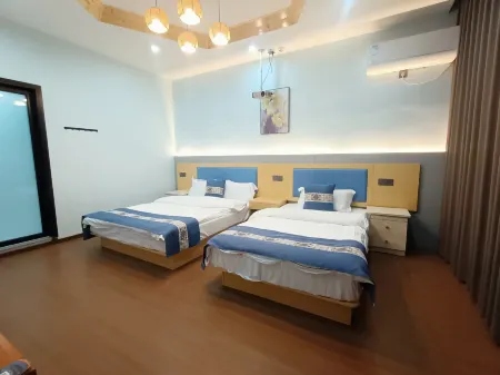 Huoshan Youyi Xiagu Hotel (60,000 Qingxia Scenic Area) Отели в г. Хошань