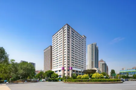 OKDAY Hotel Xining Central Square, Xining Отели рядом с достопримечательностью «Xining Botanical Garden»