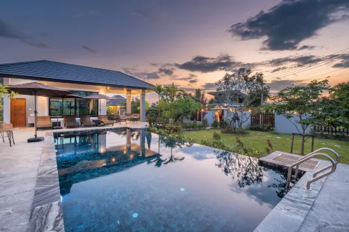 The garden pool villa resort at doisaket