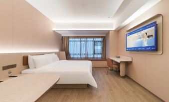 HanTing Hotel (Zhuhai Tangjiawan Zhen Jingfeng Square)